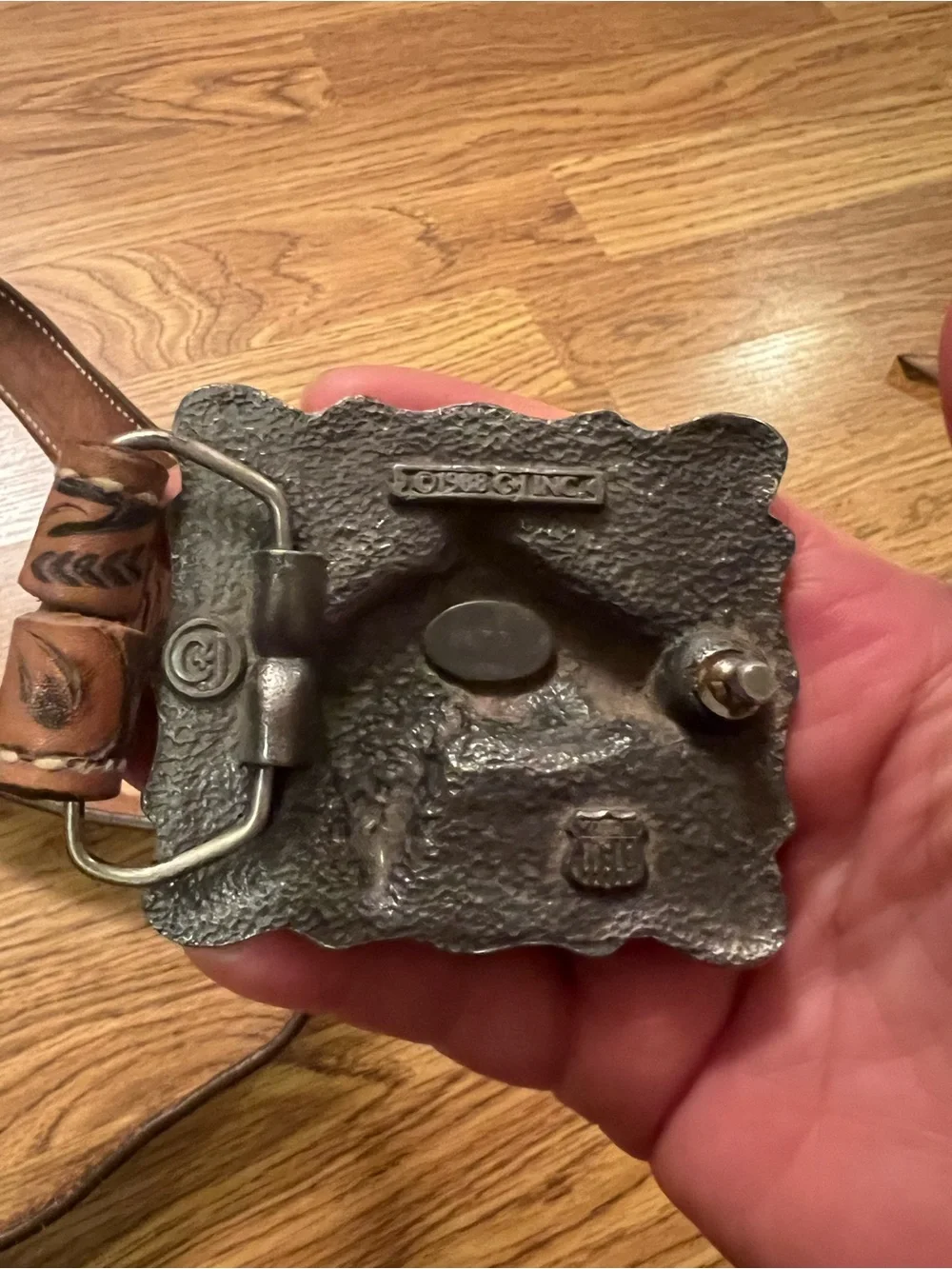 Vintage Unisex Brown Tooled Leather Western Belt with Decorative Buckle